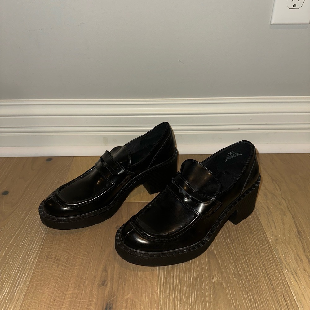 Women's Black Loafers